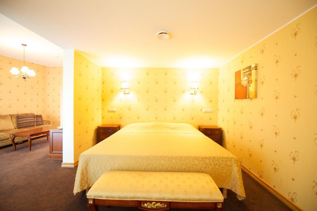 Villa Hotel Theresa Rakvere Quarto foto
